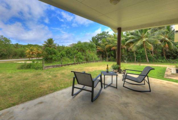 The outside area to sit at Petite Hatava